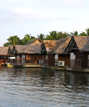 Floating Cottage - вид снаружи