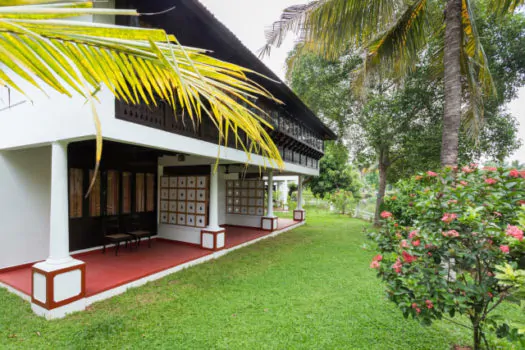 Colonial Bungalow - вид снаружи