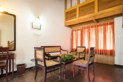 Colonial Bungalow - интерьер