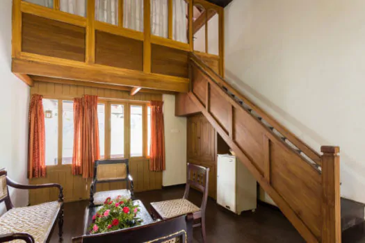 Colonial Bungalow - интерьер